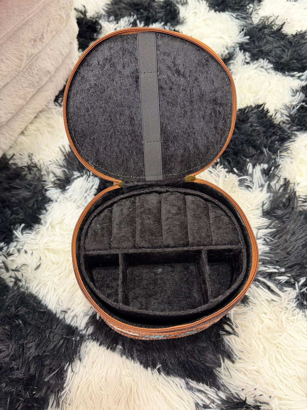 Medium genuine leather real cowhide jewelry